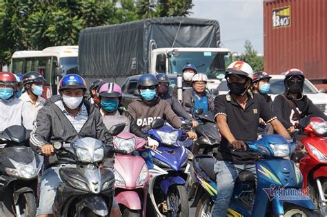 Để giám sát, đánh giá nguy cơ dịch bệnh, tp.hcm vừa yêu cầu triển khai cho các quận, huyện và tp. Cách ly toàn xã hội, kiểm tra y tế người ra vào TP.HCM ...
