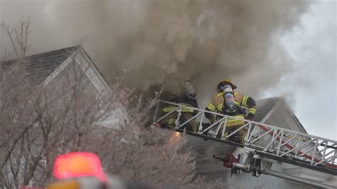 Apartment fire in Hagerstown displaces five, but no one seriously hurt