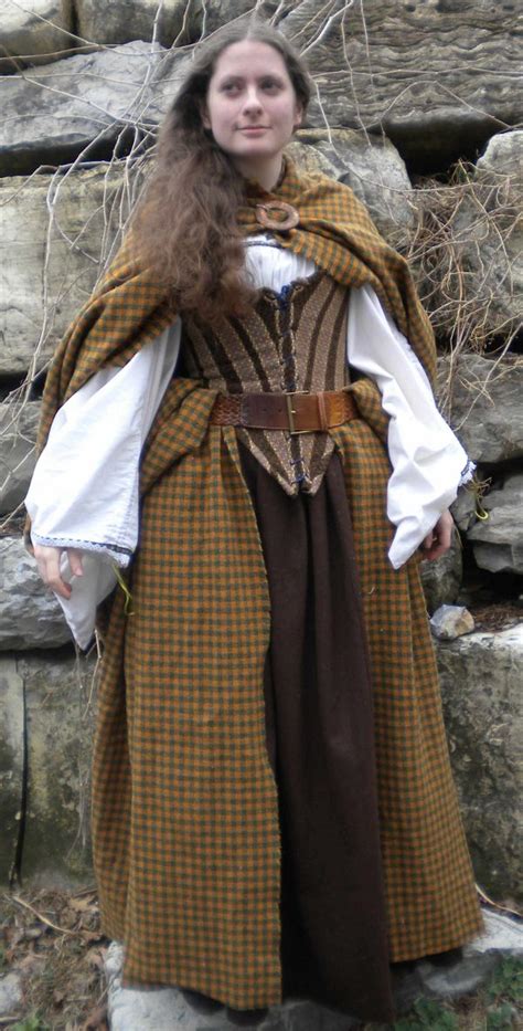 Pin By Peggy On Renfaire Scottish Clothing Scottish Costume