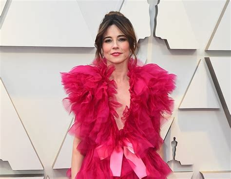 Linda Cardellini From 2019 Oscars Red Carpet Fashion E News