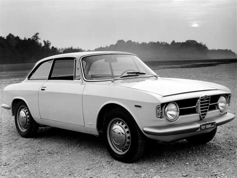Alfa Romeo Giulia Coupe 1300 Gta Junior Specs And Photos 1965 1966