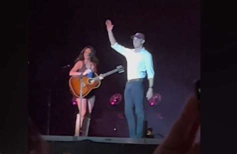Kacey Musgraves Brings Out Beto O Rourke At Acl Show