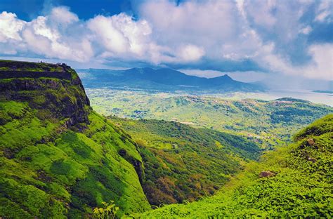 All You Need To Know About Visapur Fort Trek Before Your Visit Treks