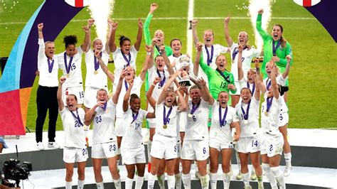 it s come home alumna makes history as lionesses win thrilling euro 2022 final alumni
