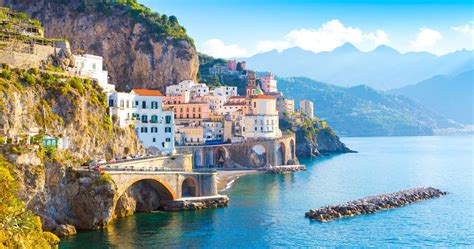 Can You Walk Between Towns On The Amalfi Coast