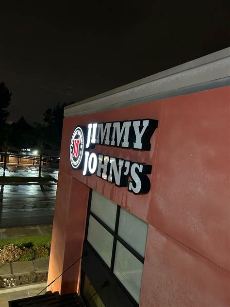 Sign Repair | YESCO Sign & Lighting Los Angeles