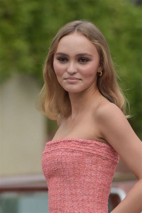 Download Lily Rose Depp Images Ryany Gallery