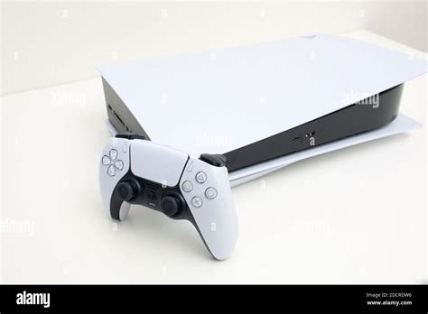La Nouvelle Playstation 5 Sony Dévoile La Console Et Les Jeux Ps5 Une
