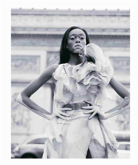 Winnie Harlow Harpers Bazaar Mexico November 2018