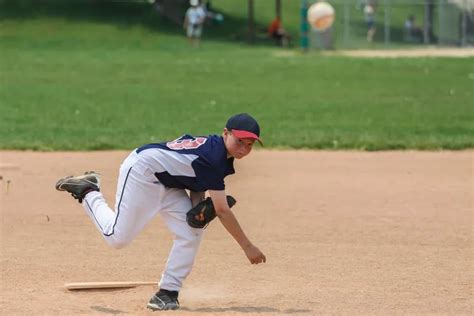 Tips To Help Kids Avoid Common Baseball And Softball Injuries