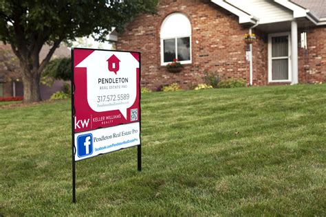 Clever Real Estate Lawn Sign Design Using Negative Space