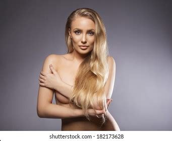 Portrait Sensuous Naked Woman Long Hair Stock Photo 182173628