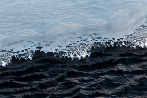 Ice Water Waves Floe Ripples Hd Wallpaper Peakpx