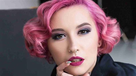 33 Pink Hair Color Ideas With Hues For All Skin Tones Loréal Paris