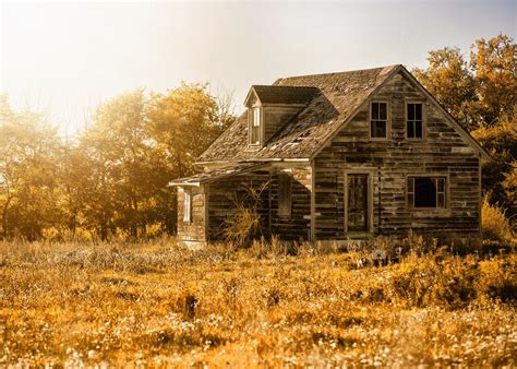 Tales Of An Abandoned Farmhouse Abandoned Farm Houses Abandoned