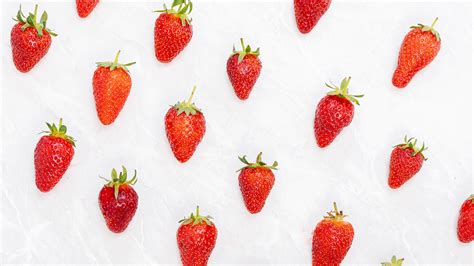 Strawberry Berry Fruit Background White 4k Hd Wallpaper