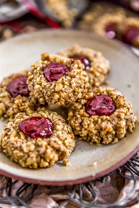 These berry cupcakes are pink and pretty, and they'll make any birthday or holiday more festive. Whole Food Plant Based Holiday Cookie Recipes - Monkey and ...