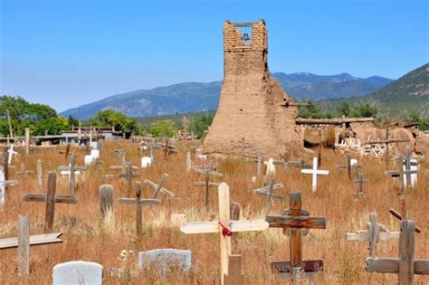 Old Church Cemetery Taos Pueblo With Images Old Church Country