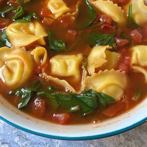 Tortellini Soup With Garlic Tomatoes And Spinach The Busy Vegetarian