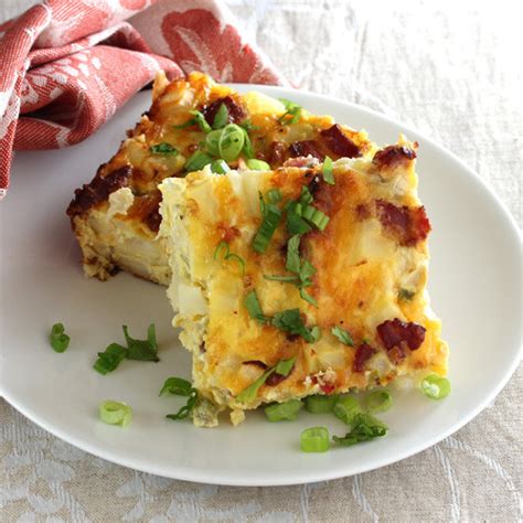 Potatoes o'brien is a classic side dish dating back to the early 1900's made from fried, diced potatoes, plus red and green bell peppers and other seasonings. Breakfast Casserole Using Potatoes O\'Brien / O Brien ...