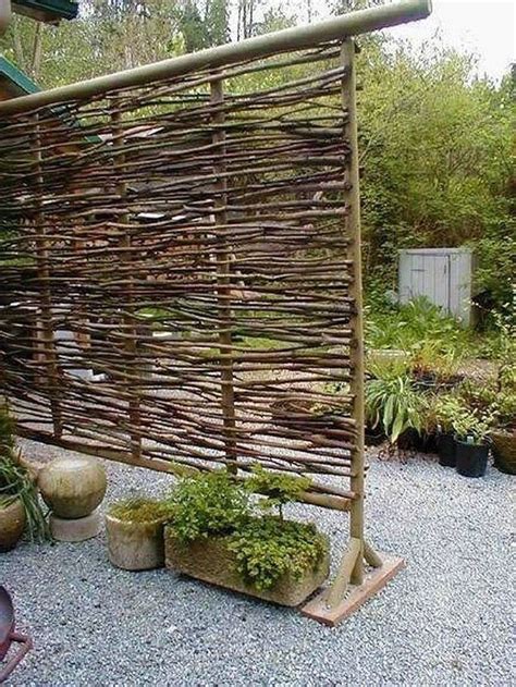 20 Cool Garden Fence Decoration Ideas To Try This Year Coodecor