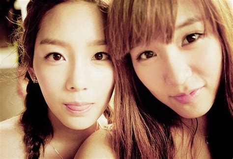 Tiffany And Taeyeon D Girls Generation Snsd Photo 33090028 Fanpop