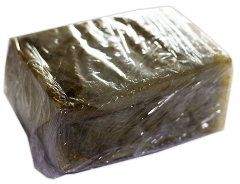 Online about her pride at making the cake, the lovely and creative duchess of cambridge and how she almost didn't recognise prince william at their first meeting. Lot Detail - Prince William and Princess Kate Wedding Cake ...