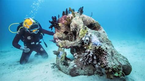 Treasures from the WRECK of the UNBELIEVABLE - YouTube