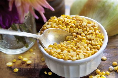 Warm the corn in the microwave oven. How to Cook Yellow Split Peas | LIVESTRONG.COM