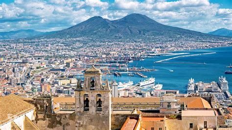 Discover Naples Walking Tour - Leisure Italy