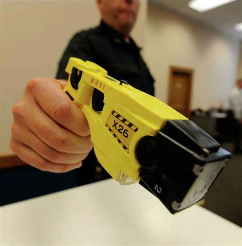 Houston Police Other Law Enforcement Endangered By Weaker Tasers