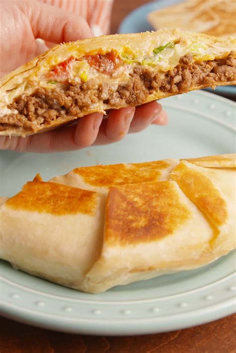 When it's hot add the quesarito and cook it until the outside is golden and crispy. You don't have to run for the border this time. | Fun easy ...