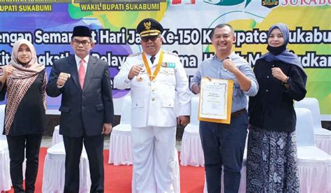 Terletak di koordinat 6°57'43s dan 106°47'43e. Gaji Scg Sukabumi : PABRIK SEMEN: SCG Targetkan Pabrik di Sukabumi Selesai ... : Selang 5 hari ...