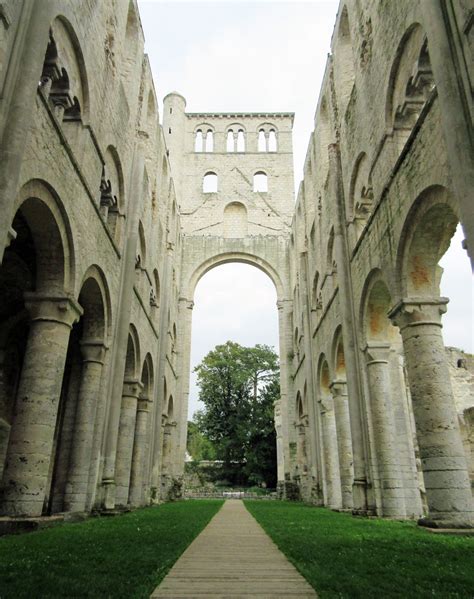 Nave Of A Church In Ruins Jumièges Abbey Normandy Flickr