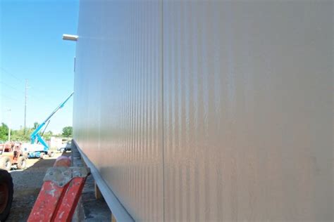 Striated St Insulated Metal Wall Panels Awipanels Vacaville Metal