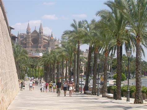 Discover the city of palma de mallorca. Palma de Mallorca, Spain - Travel Guide - Exotic Travel ...