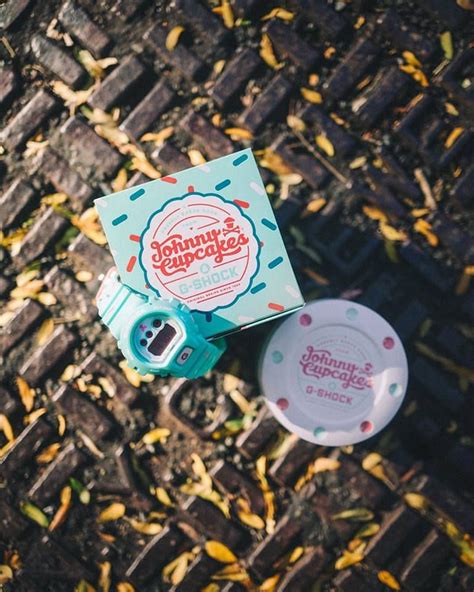 In honor of national dessert day, here's a sweet collaboration you have to see. Live Photos G-Shock GDX6900JC3‬ Johnny Cupcakes | G ...