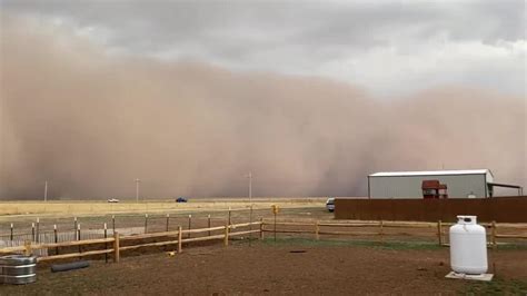 Massive Dust Storm Incredible Caught On Camera