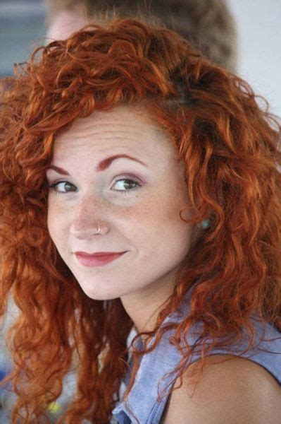 Redhead Beautiful Red Hair Mom Hairstyles Red Hair Freckles In