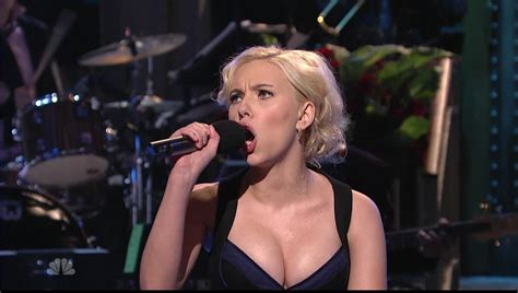 스칼렛 요한슨의 노래 실력을 한번 들어보시겠습니까 Scarlett Johansson In Saturday Night Live