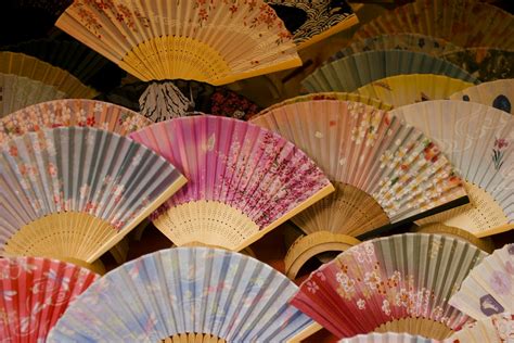 Japanese Fans Everything You Need To Know When Buying A Hand Fan One