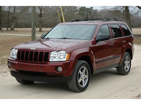 Four wheel drive 16 combined mpg. 2004 JEEP GRAND CHEROKEE LAREDO for sale in Greenville