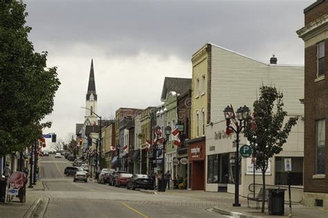 Main Street En Newmarket Ontario Fotografía Editorial Imagen De