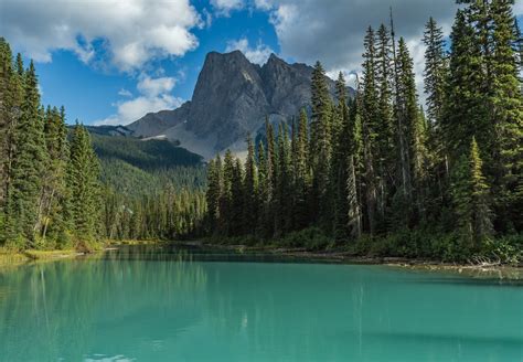 Tips To Photograph Emerald Lake British Columbia Canada