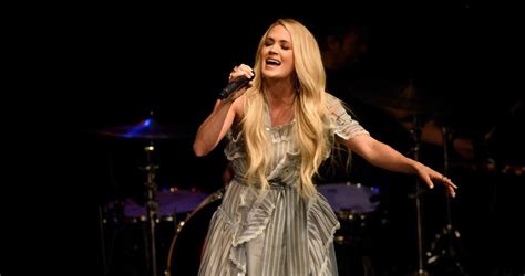 Pregnant Carrie Underwood Reveals She Suffered 3 Miscarriages In Last 2