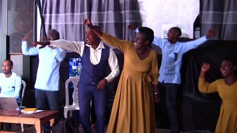 Live Performance Sauti Ya Mwisho Choir Adepr Nyakarambi Komeza Ugende