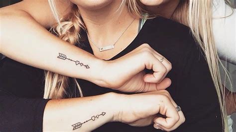 25 Meaningful Sister Tattoo Ideas For 2021 The Trend Spotter Sister