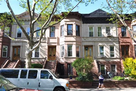 Row house synonyms, row house pronunciation, row house translation, english dictionary definition of row house. What Is a Row House, Anyway?: Brooklyn Architecture ...
