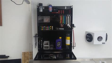 Wall mounted tool box sets are extremely useful when it comes to fitting numerous tools in less space. Wall Mounted Tool Box - MIDWEST RACE CABINETS