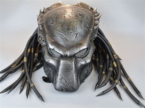 neca deluxe ultimate assassin predator unarmored 7 figure alien and predator the hunter and